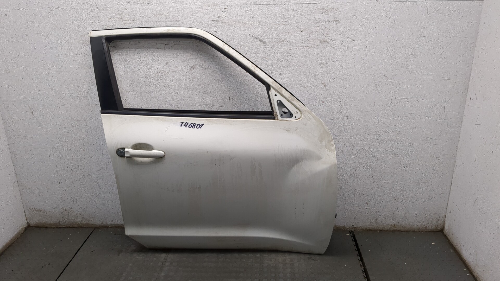 Дверь передняя правая