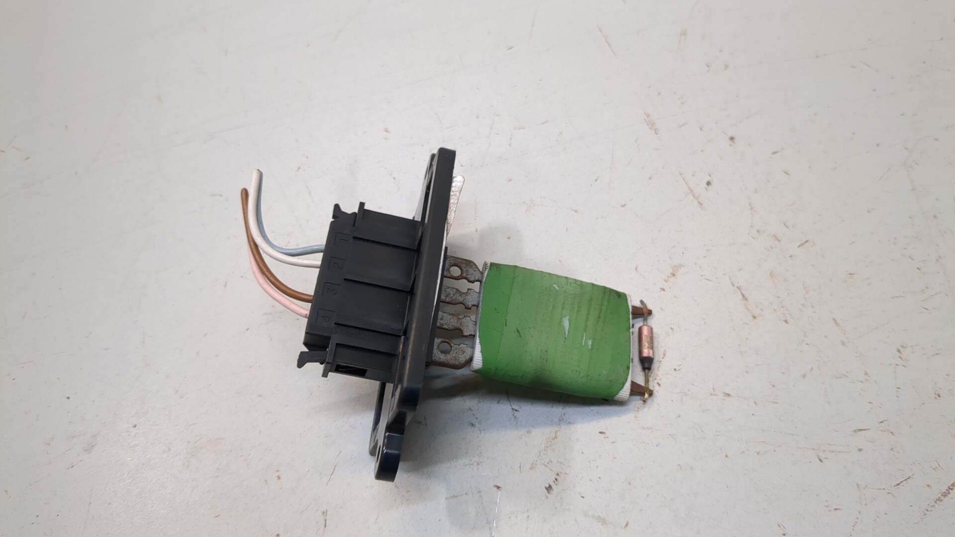 Резистор отопителя