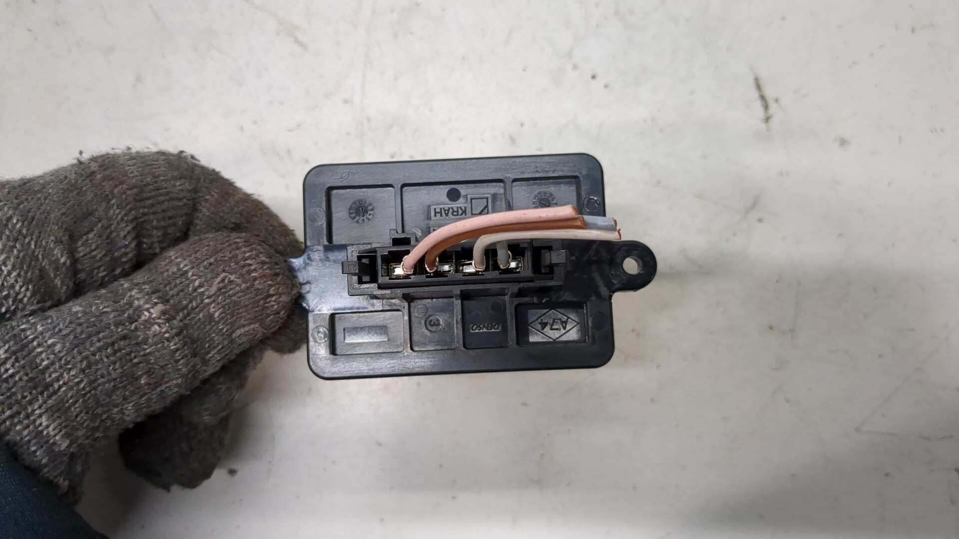 Резистор отопителя