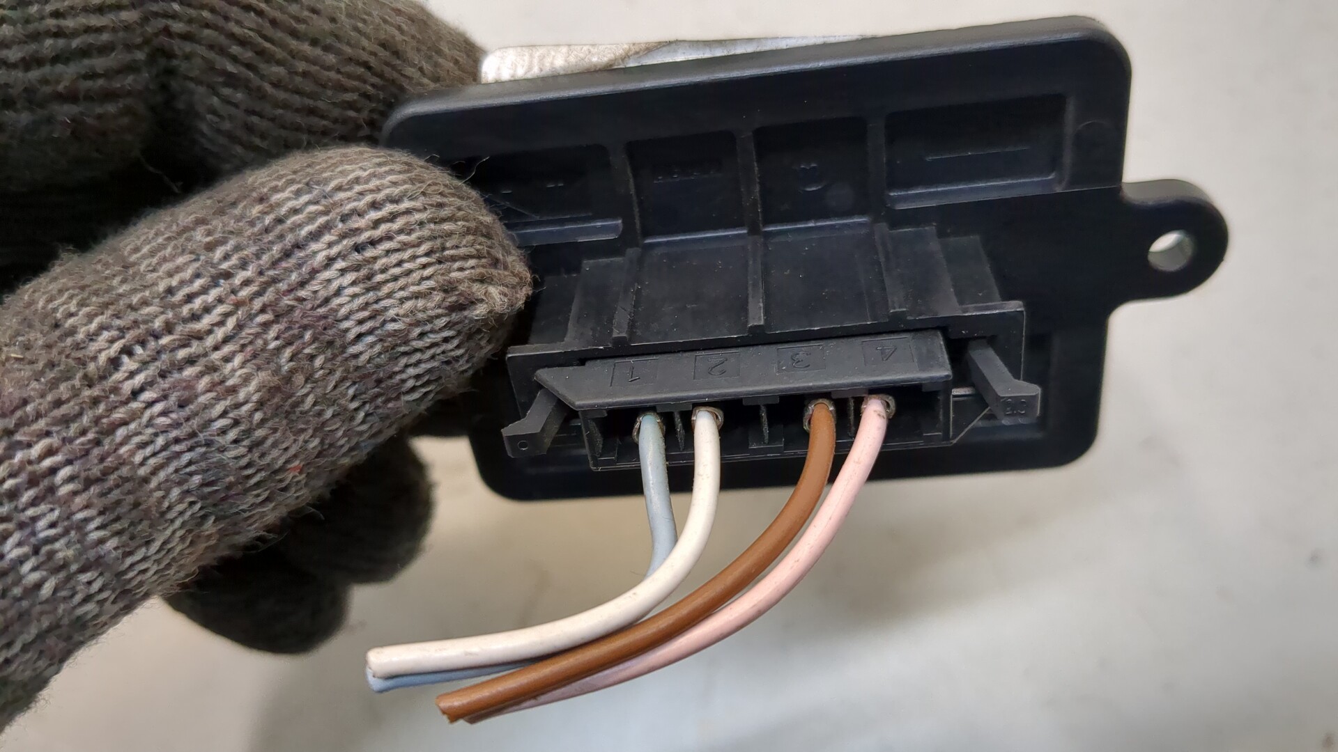 Резистор отопителя