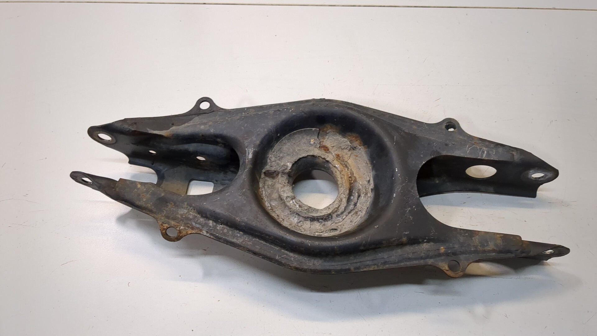 Рычаг задний