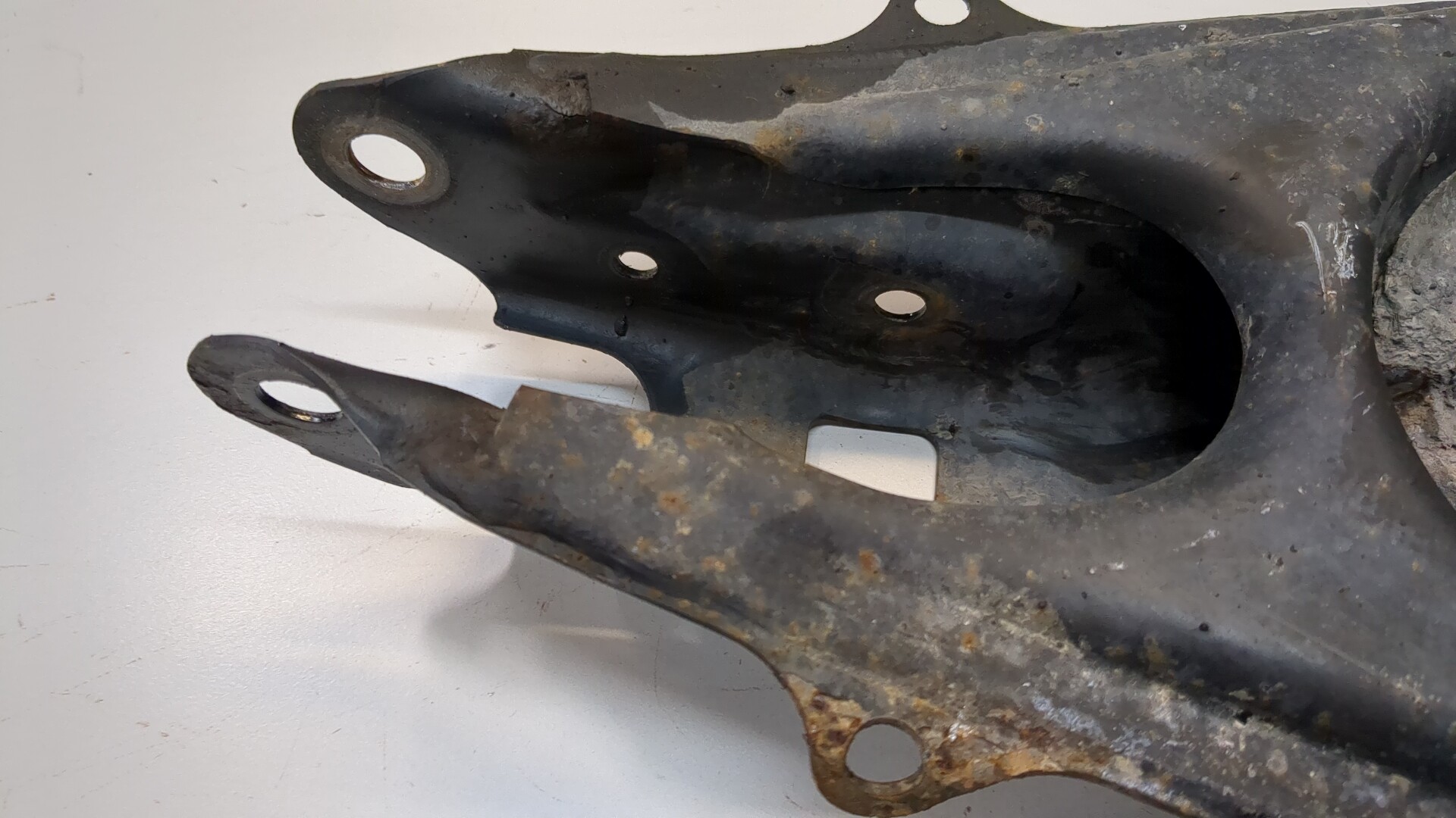 Рычаг задний