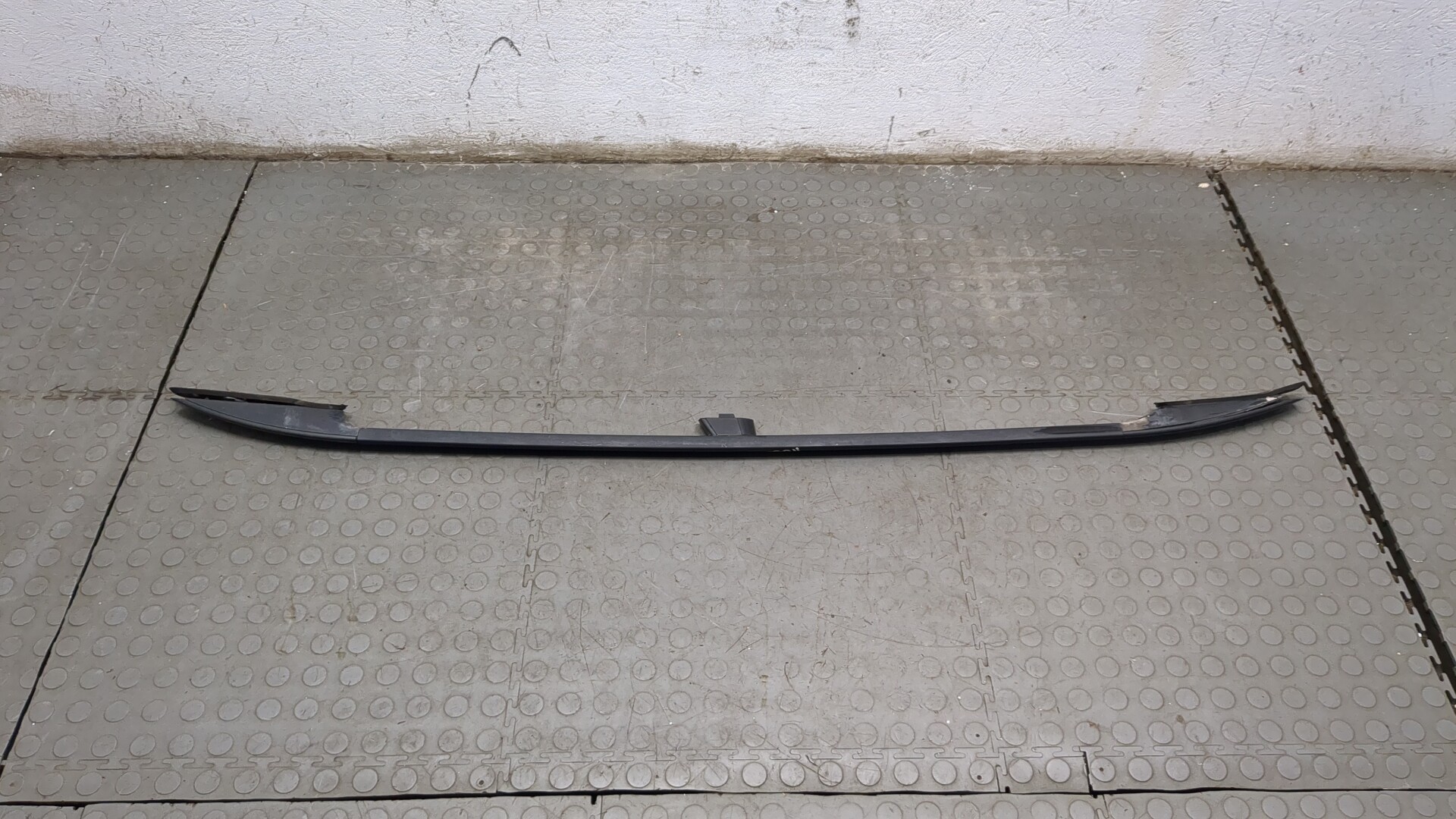 Рейлинг (релинг) правый (планка на крышу)