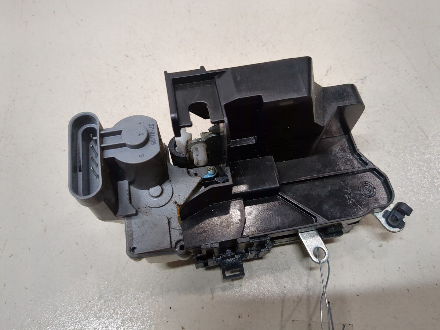 Замок двери сдвижной