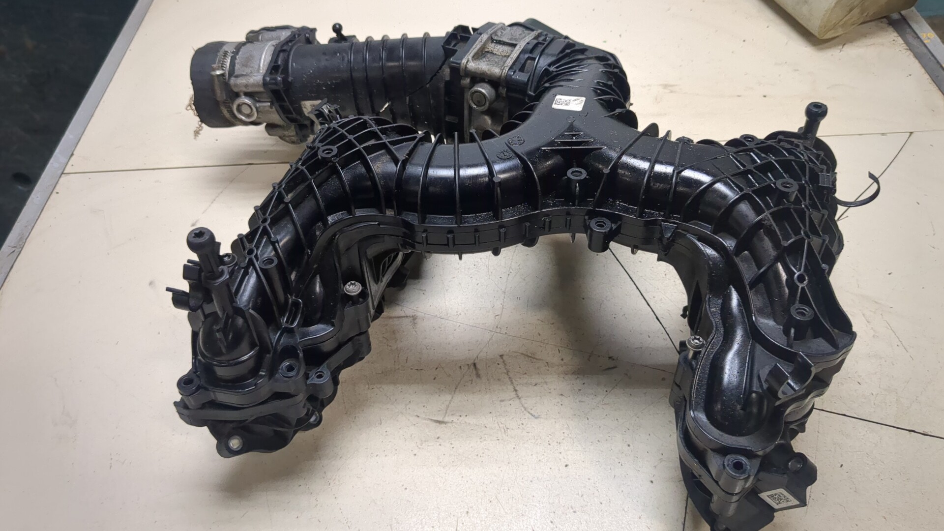 Коллектор впускной