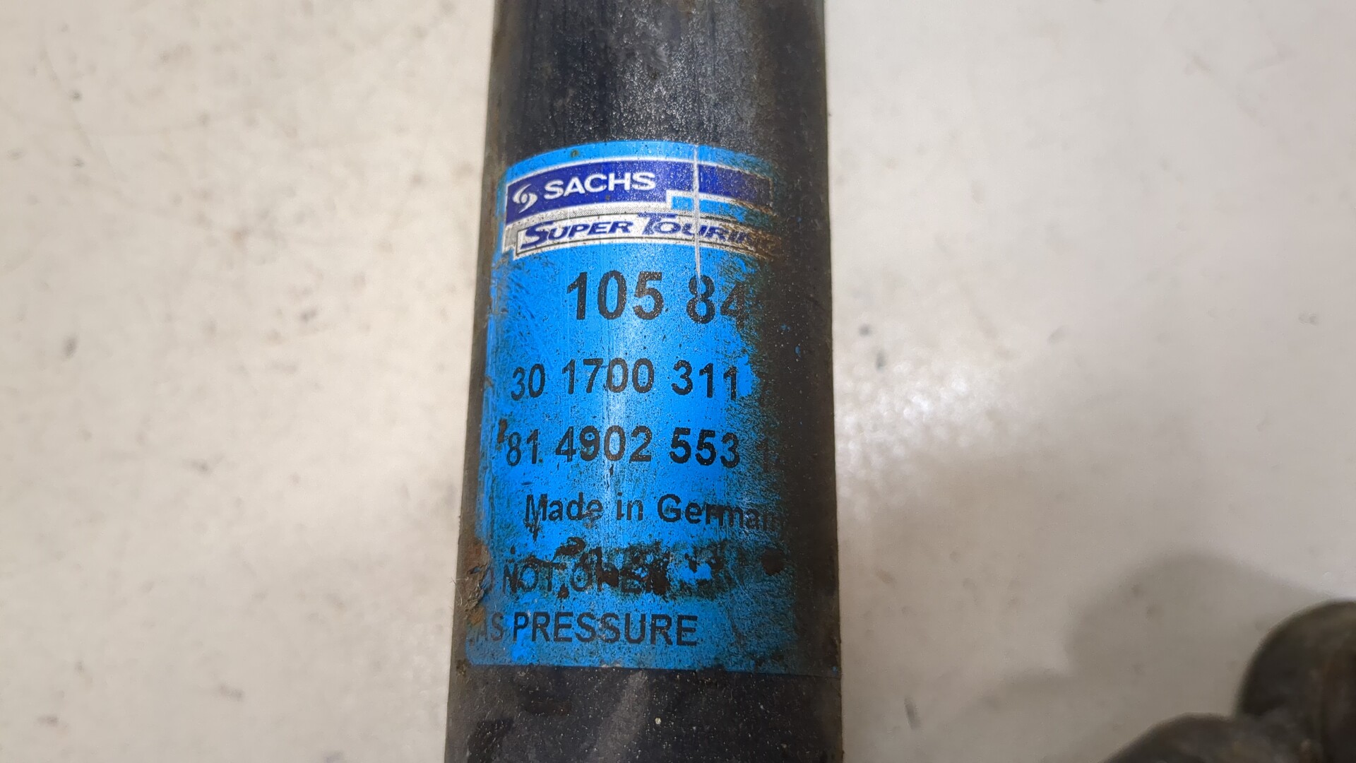 Амортизатор задний (стойка)