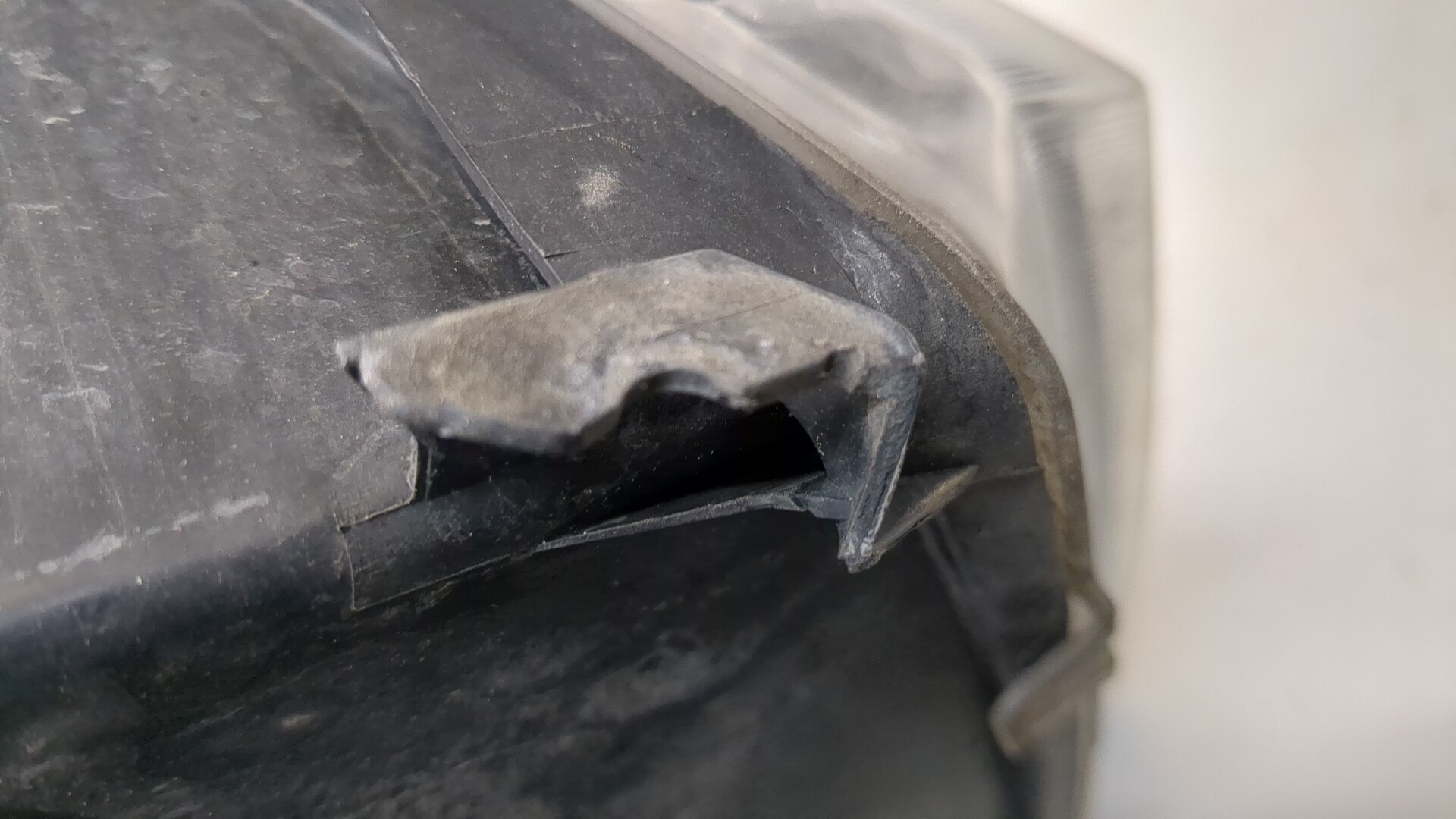 Фара правая