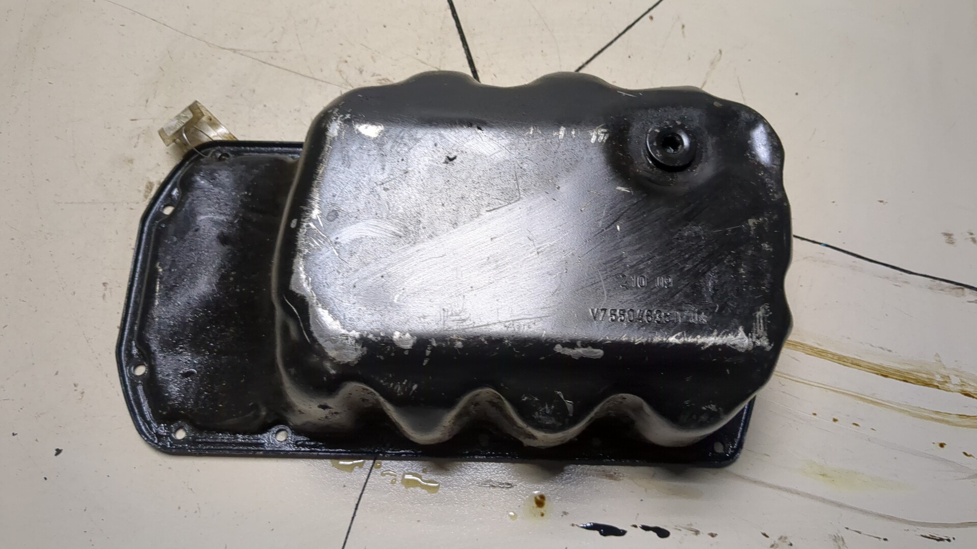 Поддон масляный двигателя (картер)