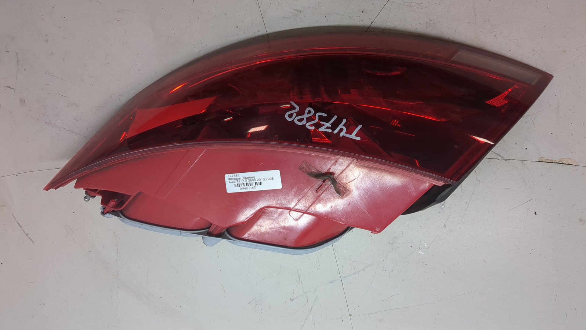 Фонарь задний правый