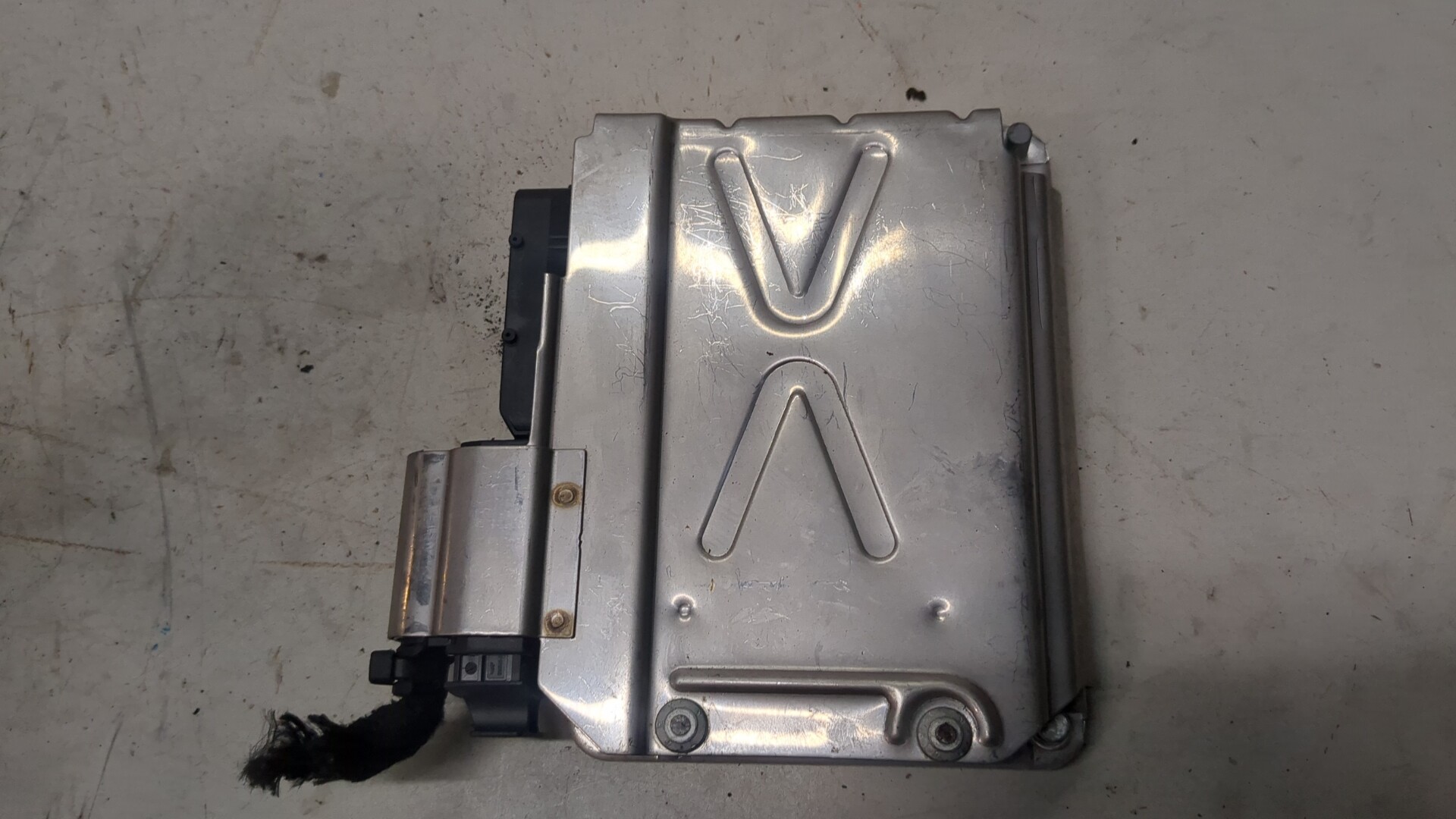 Блок управления двигателем