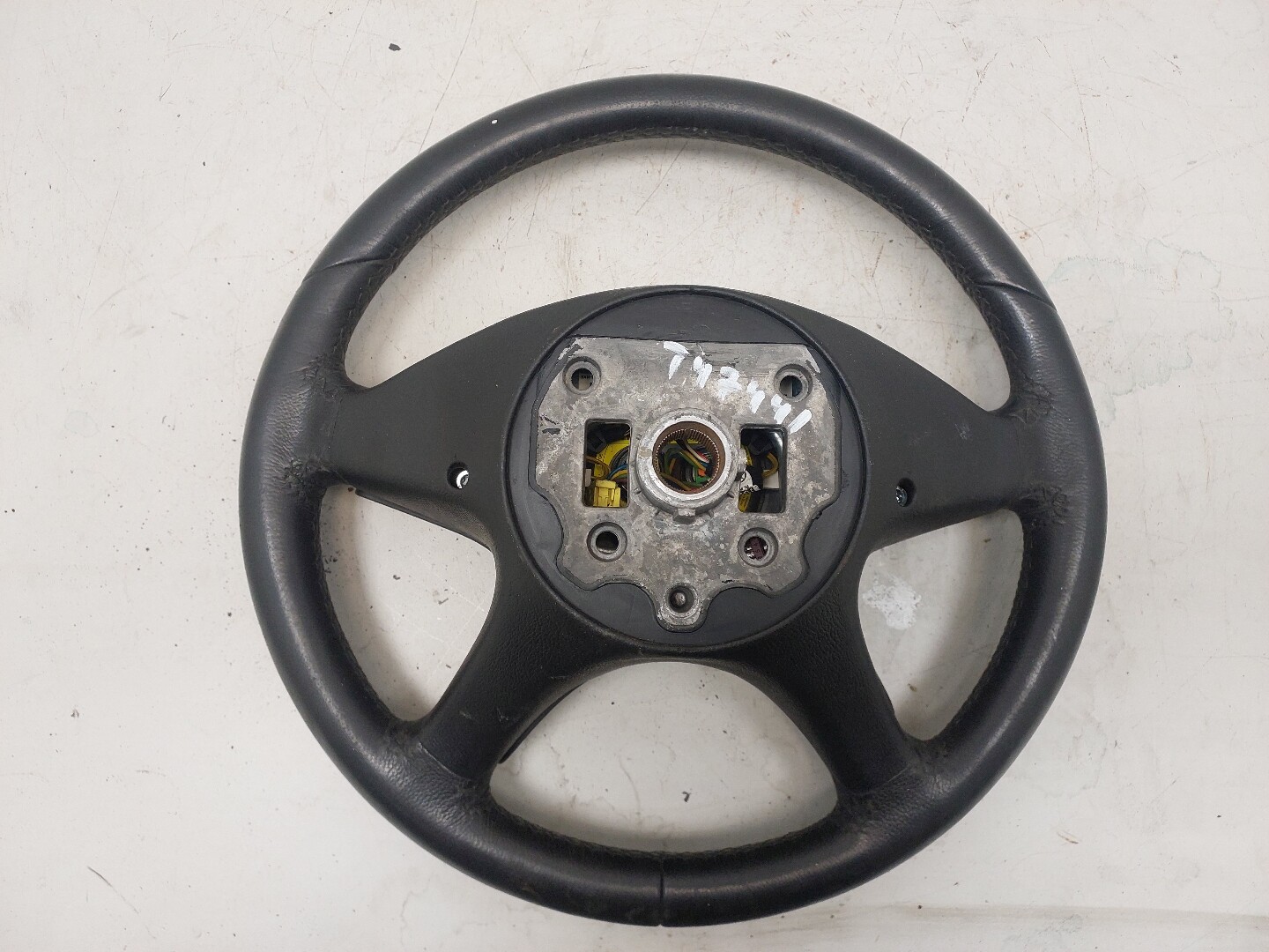 Рулевое колесо (руль)