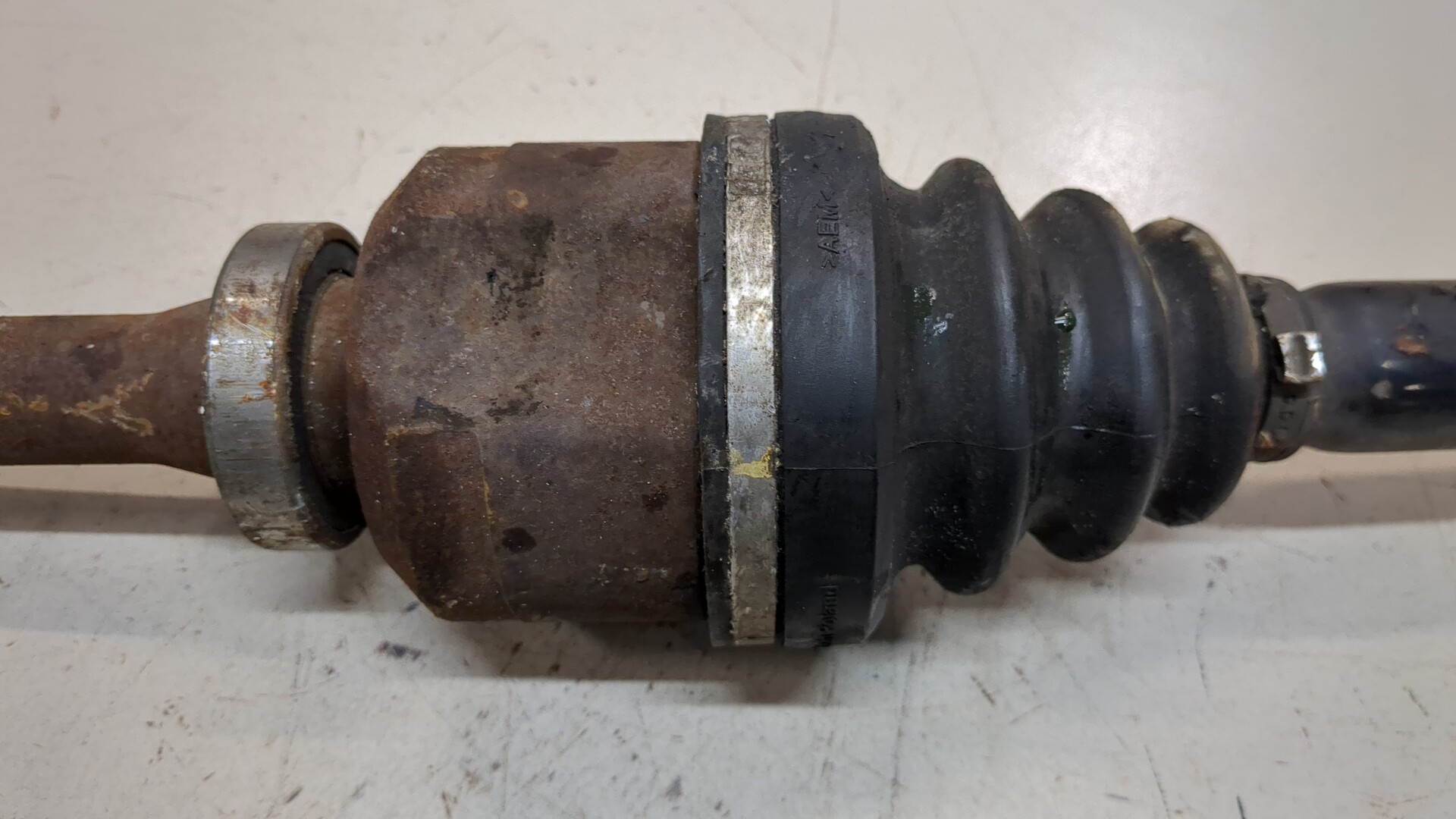 Полуось передняя правая