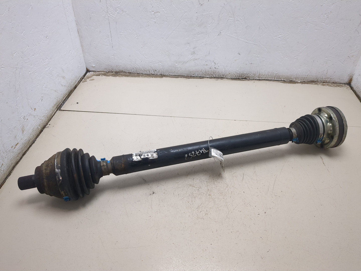 Полуось передняя правая