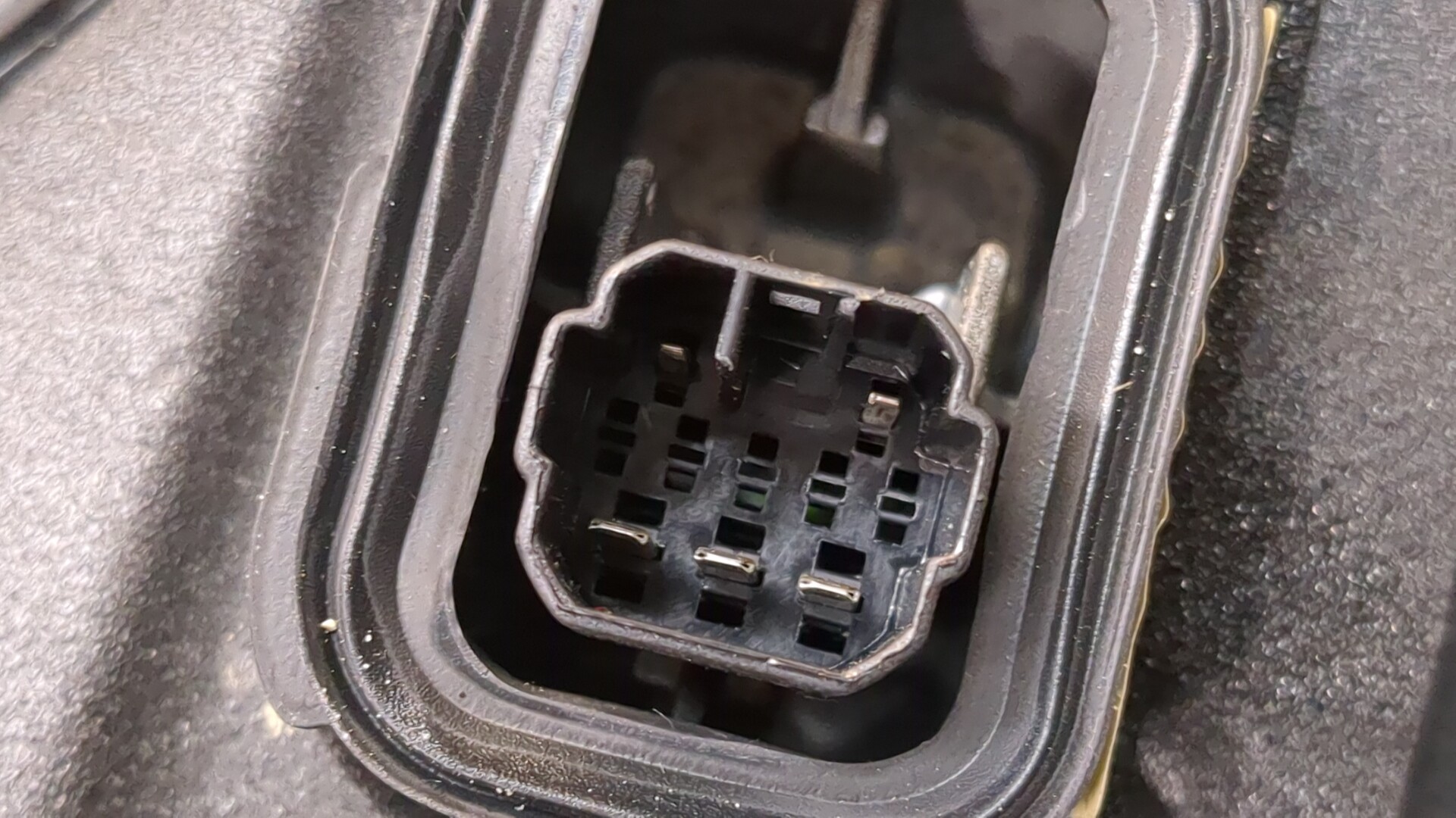 Зеркало правое электрическое