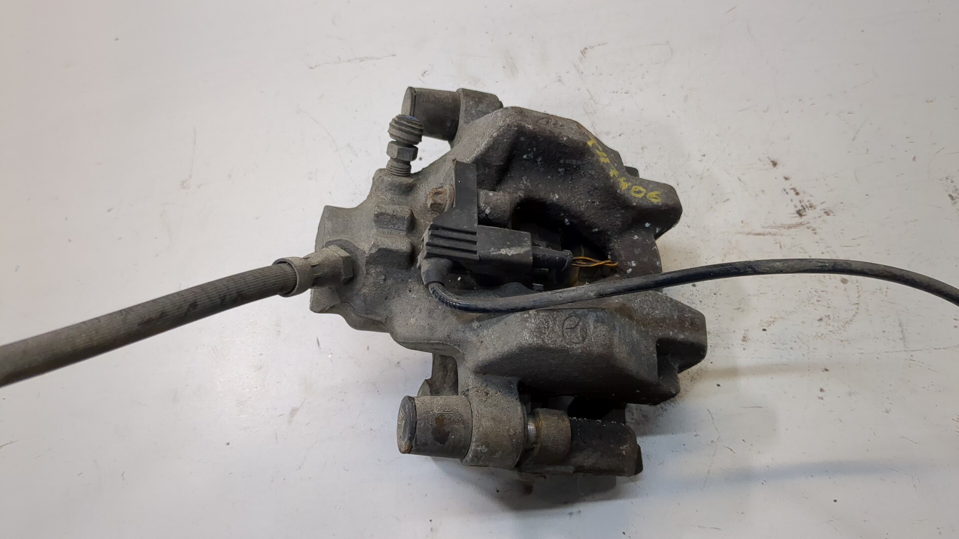 Суппорт задний правый