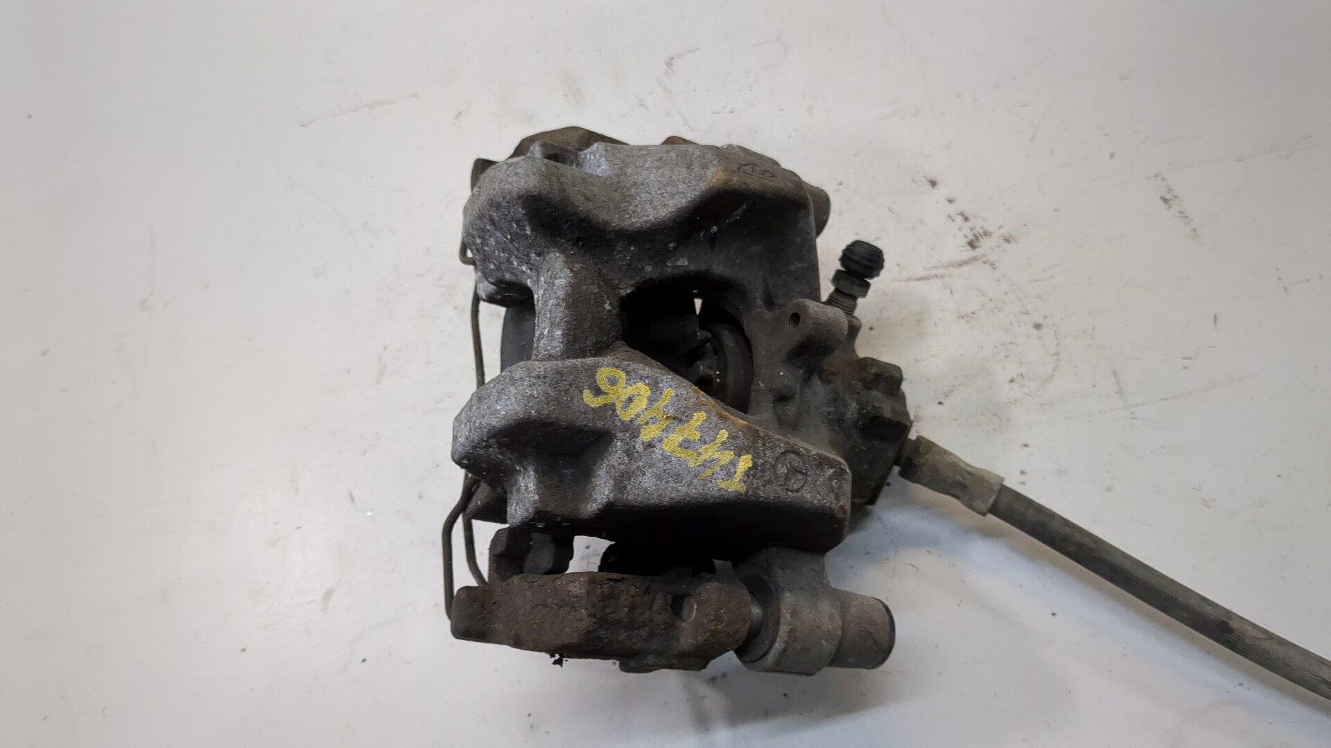 Суппорт задний левый