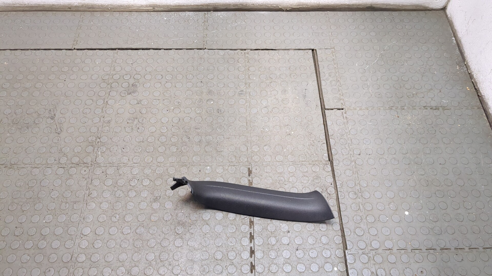 Обшивка багажника