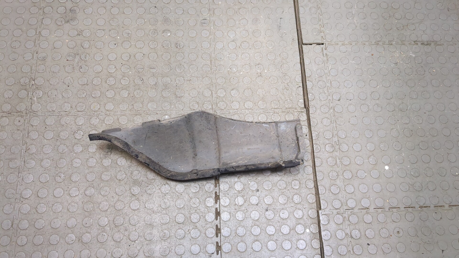 Локер передний левый