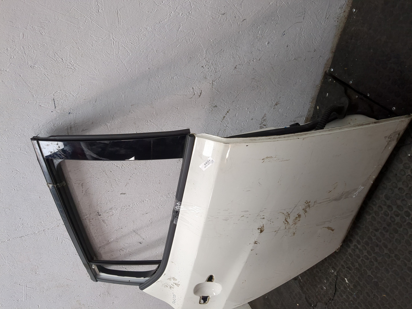 Дверь задняя правая