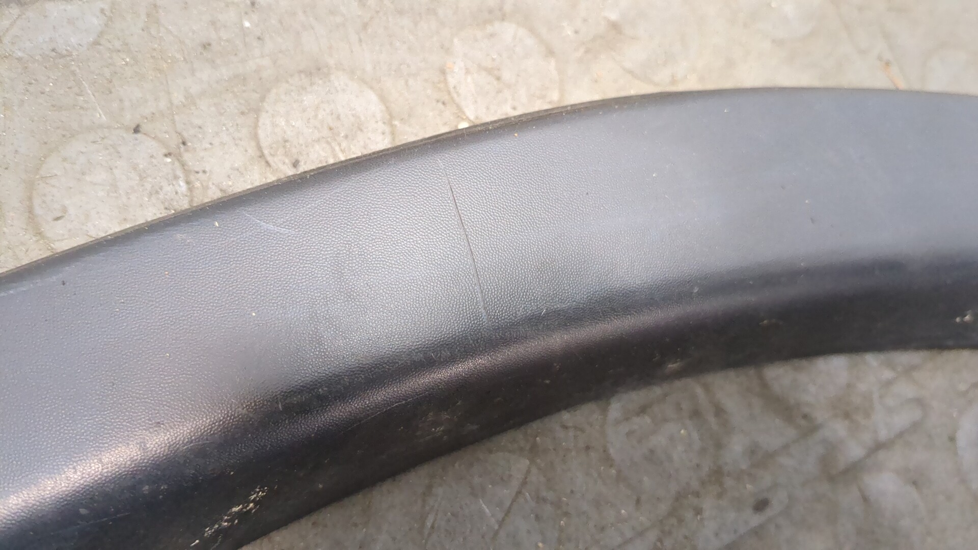 Накладка заднего крыла левого