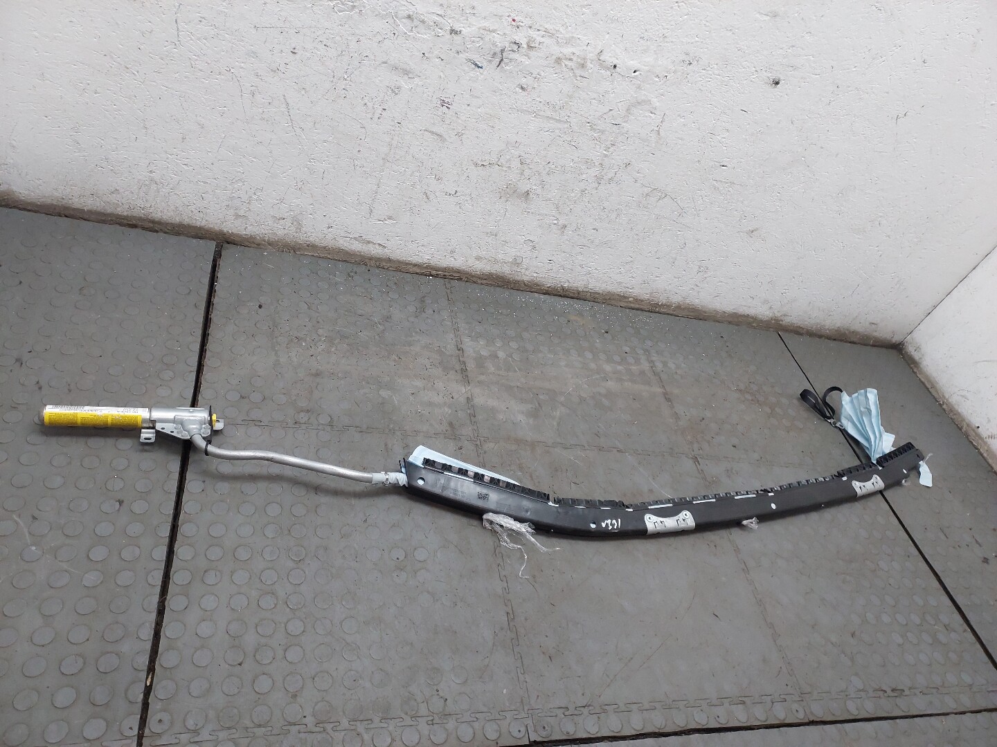 Подушка безопасности боковая (шторка)