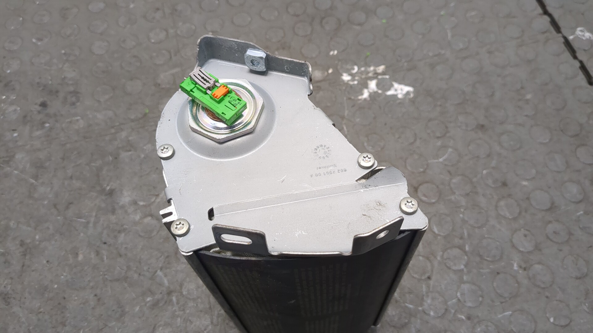 Подушка безопасности пассажирская (в торпедо)