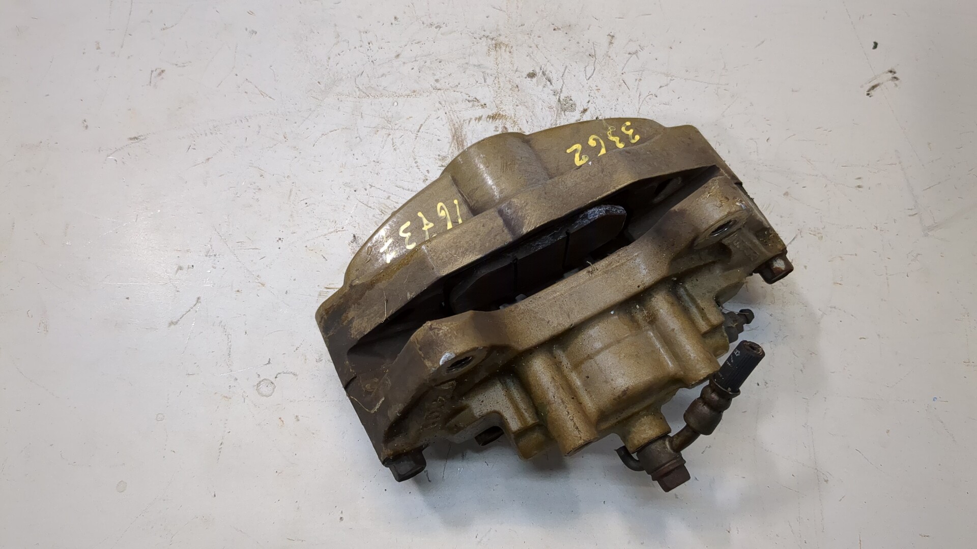 Суппорт задний левый