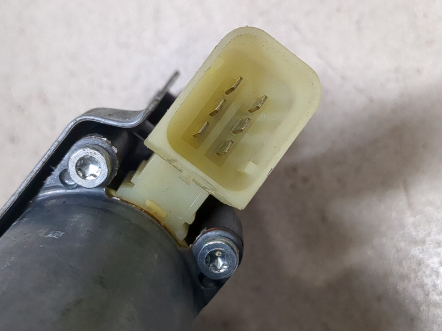 Стеклоподъемник электр. передний правый