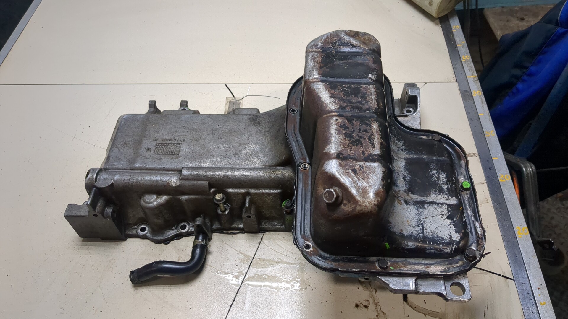 Поддон масляный двигателя (картер)