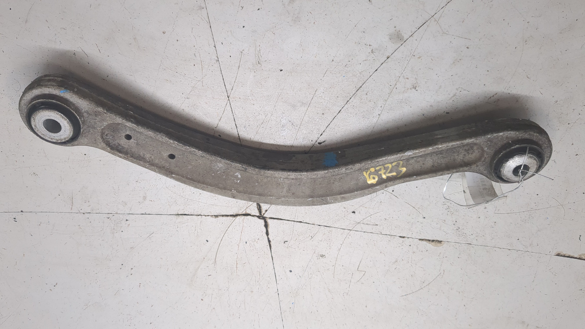 Рычаг задний правый