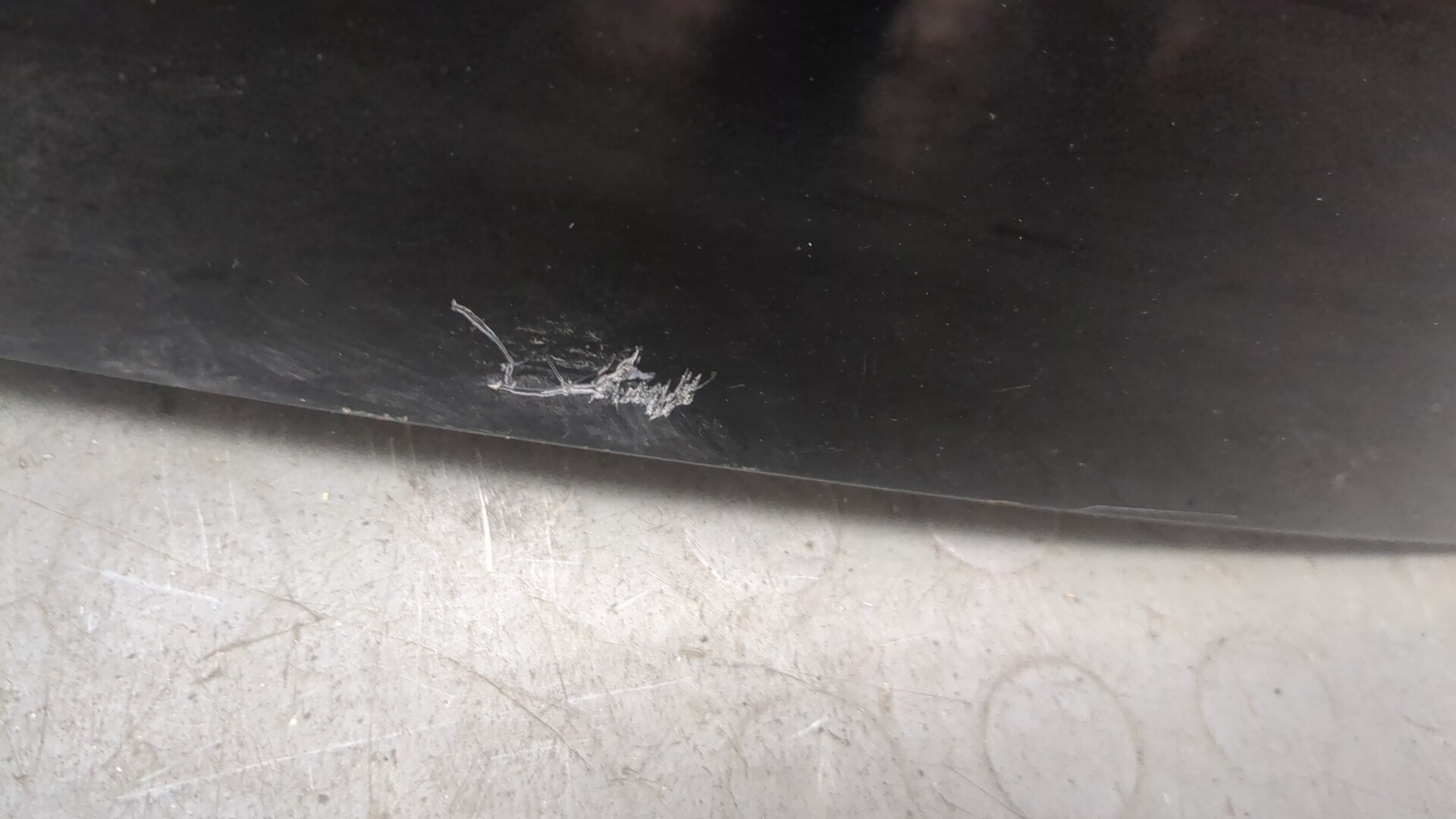 Крыло переднее левое