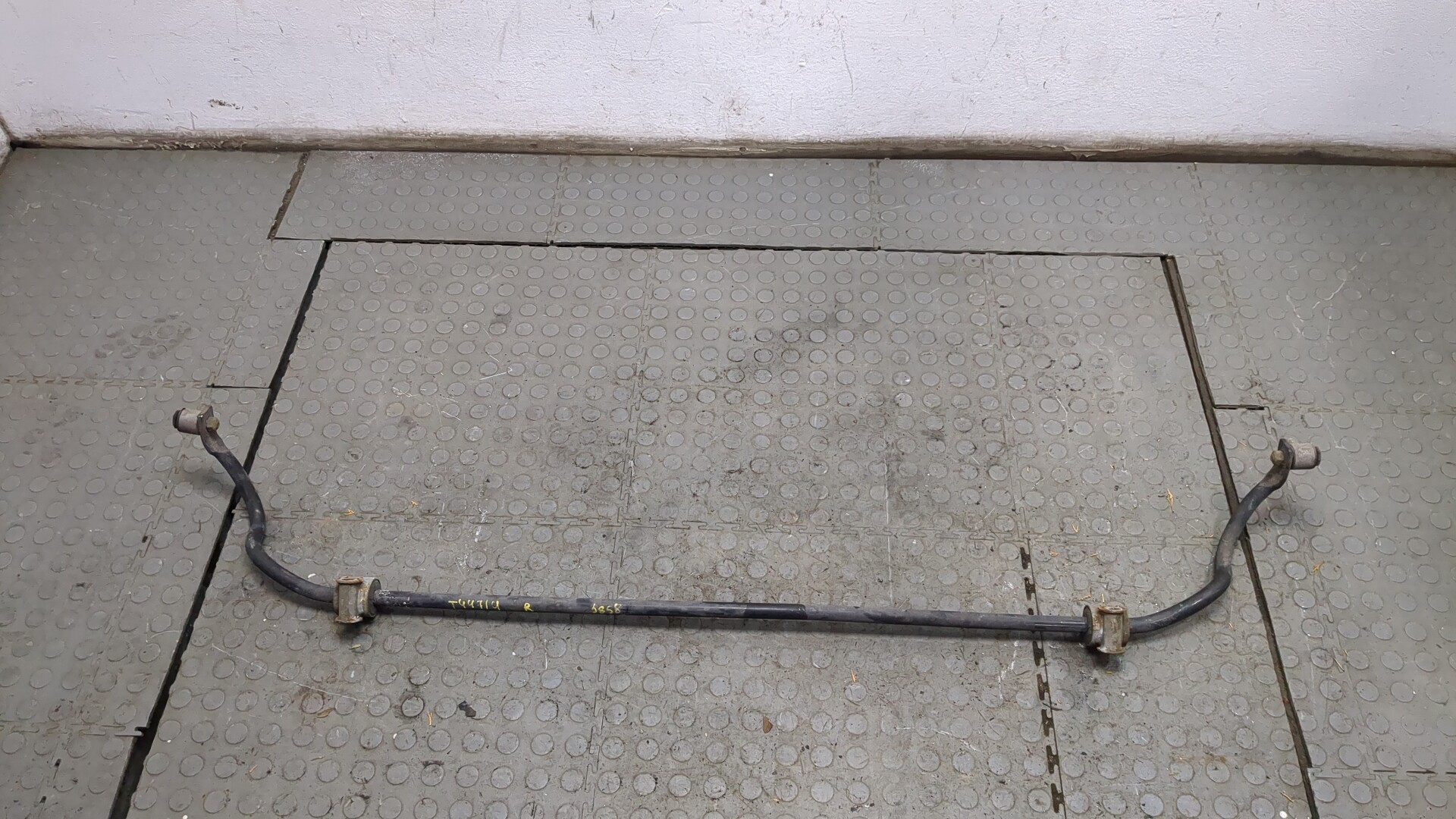 Стабилизатор задний