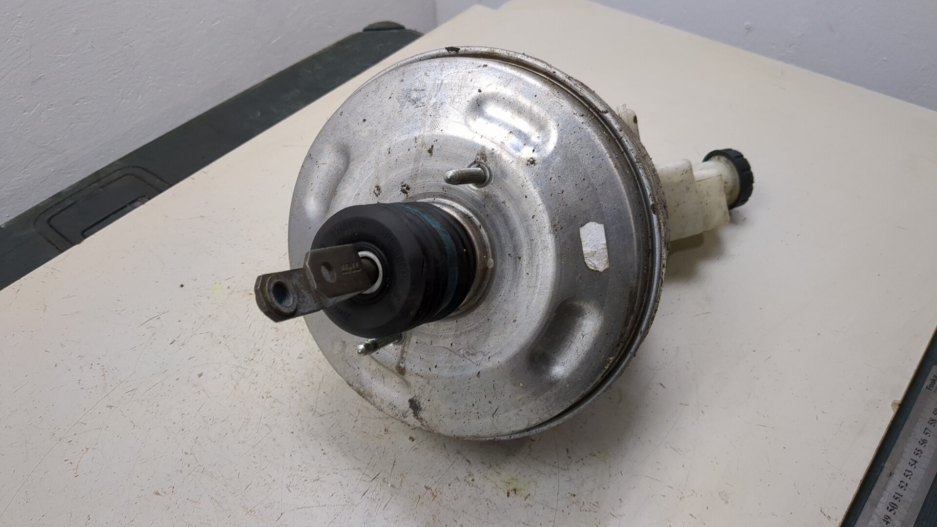 Цилиндр тормозной главный