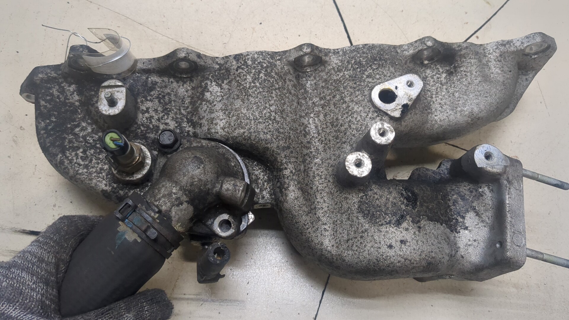 Коллектор впускной