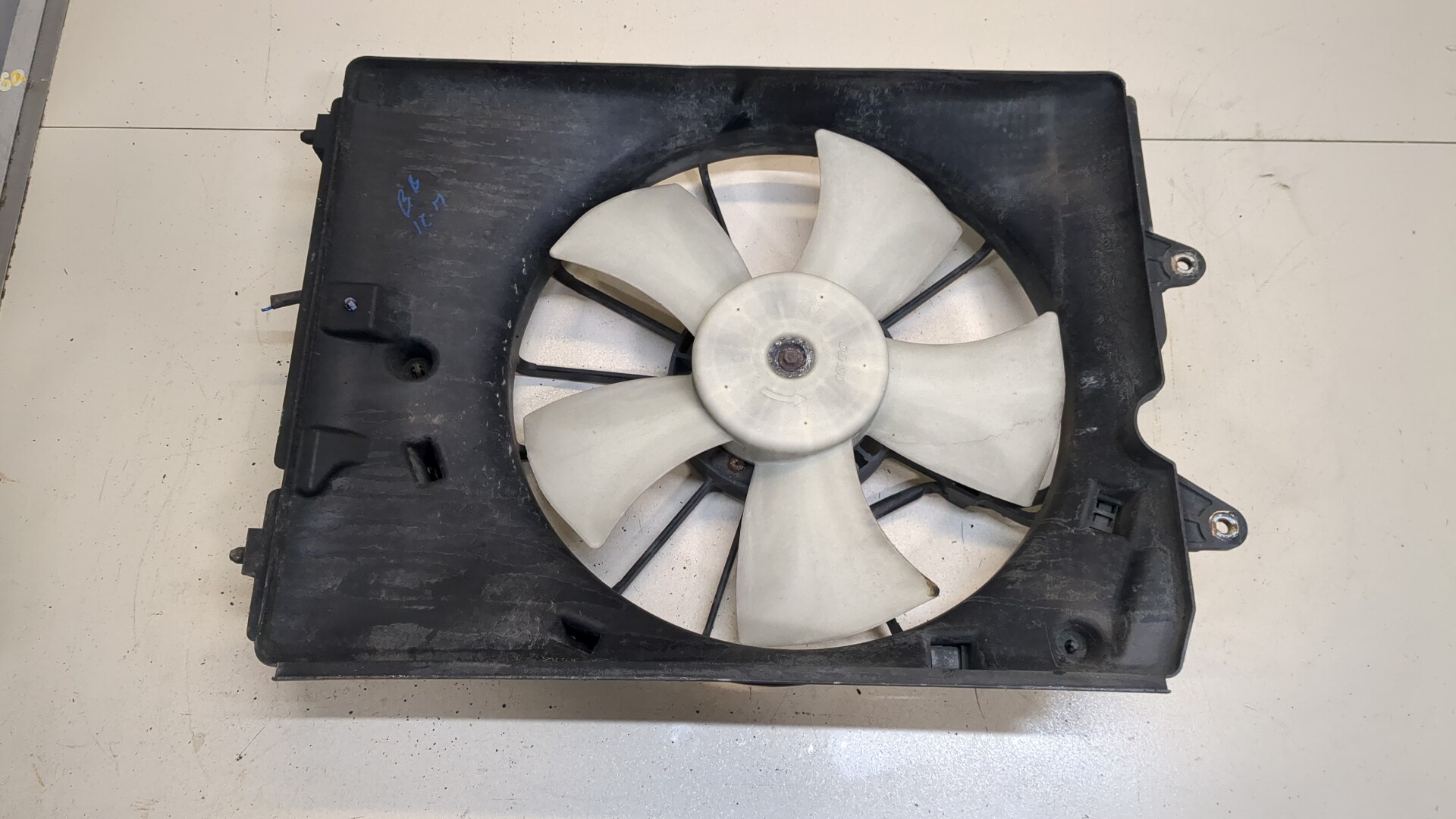 Вентилятор радиатора