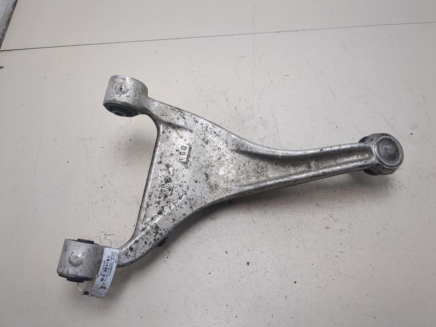Рычаг задний левый