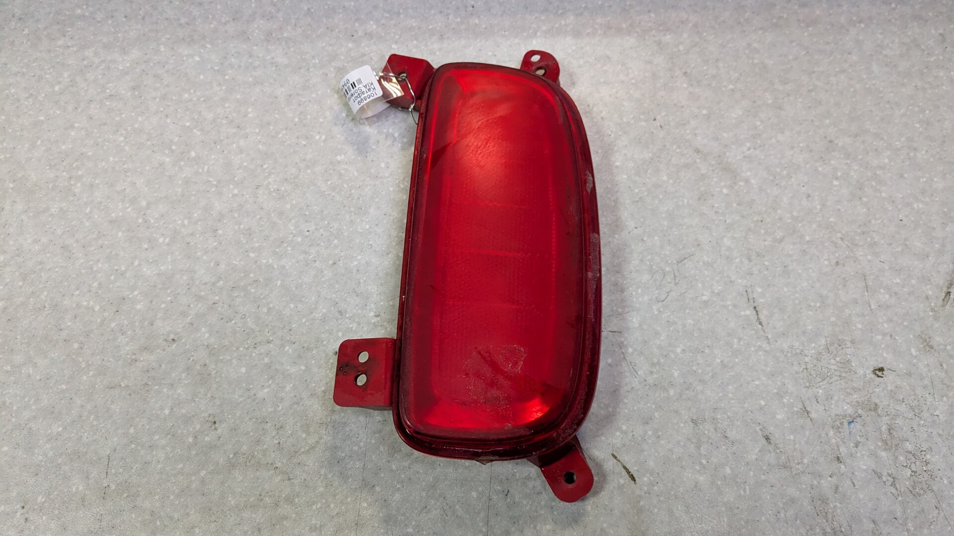 Отражатель в бампер задний правый