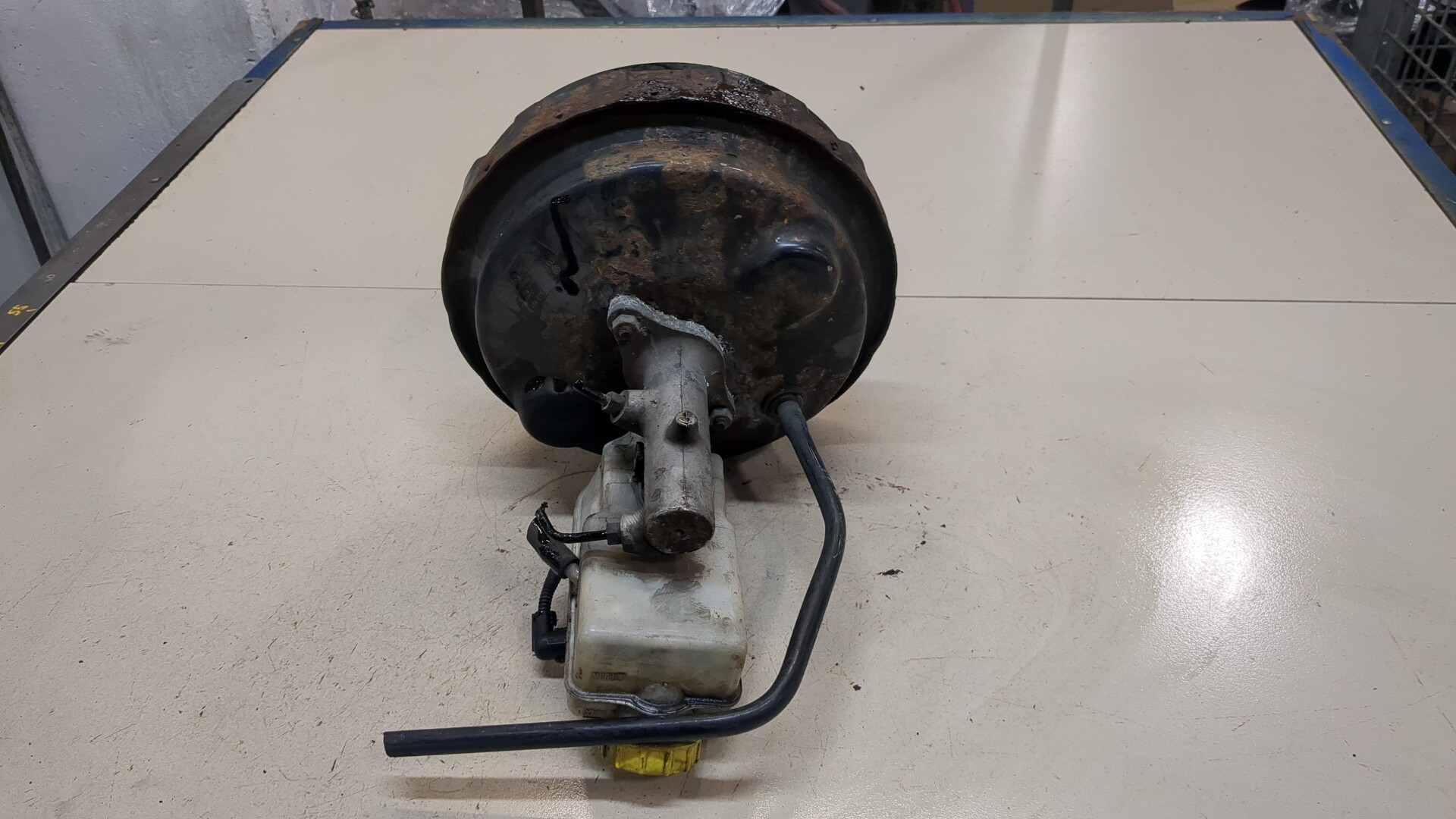 Цилиндр тормозной главный