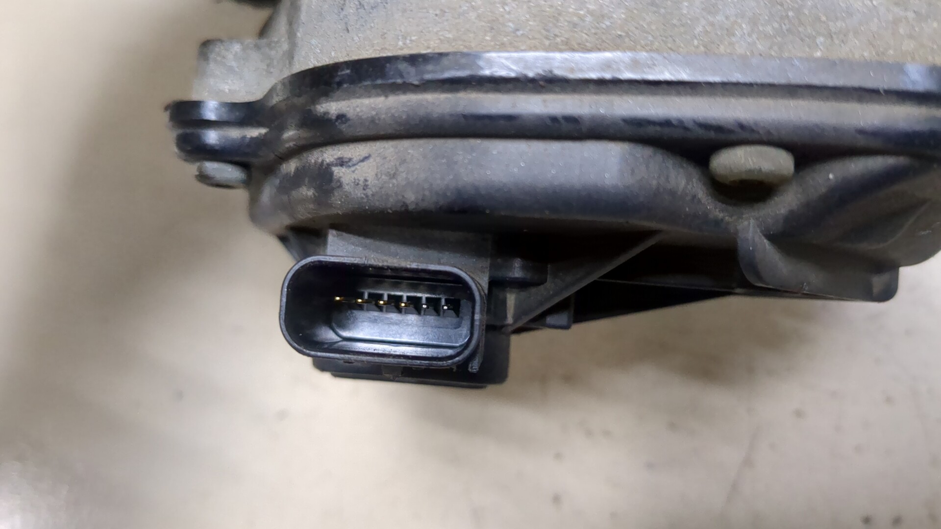 Заслонка дроссельная электрическая