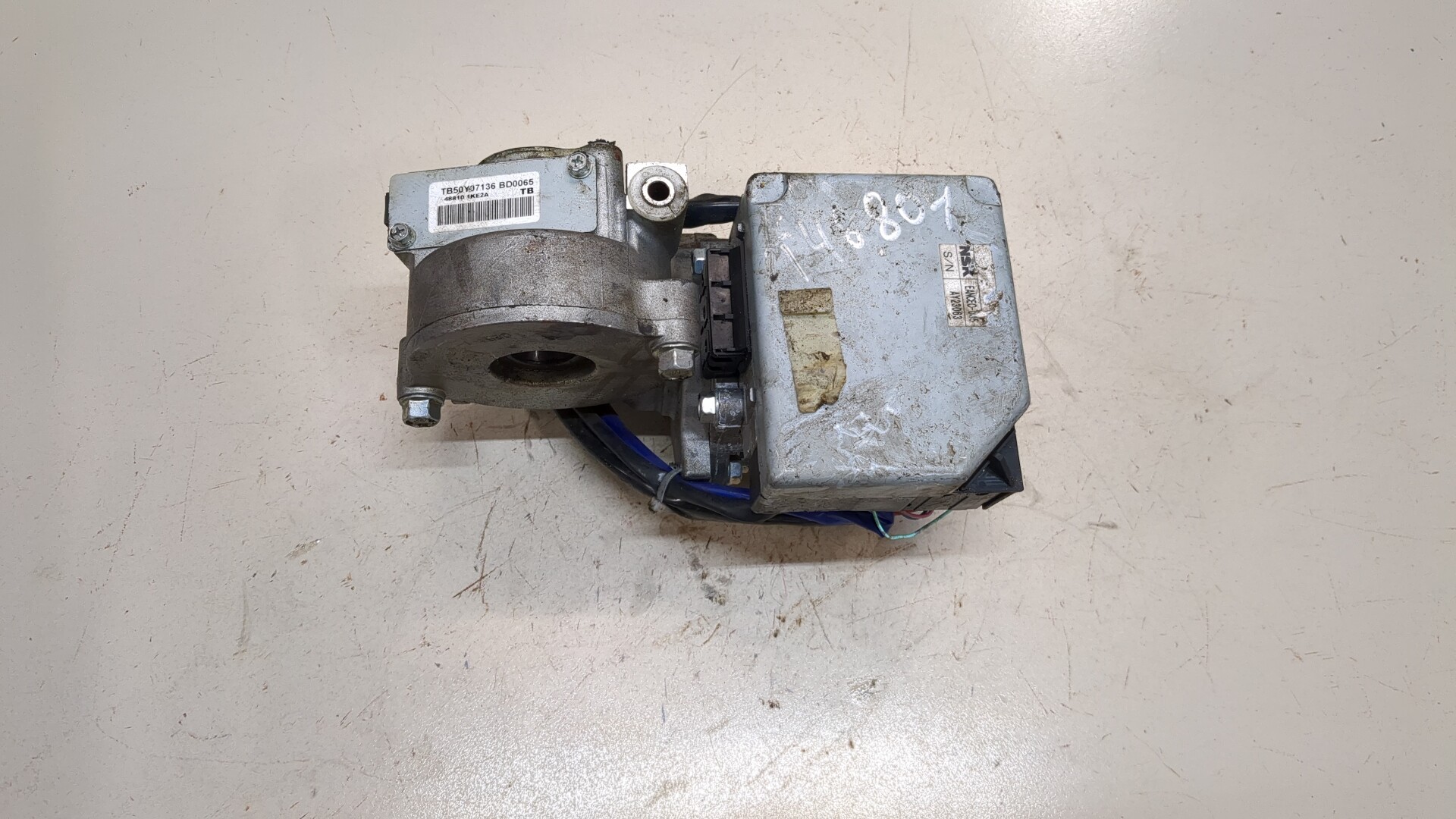 Серводвигатель рулевой рейки