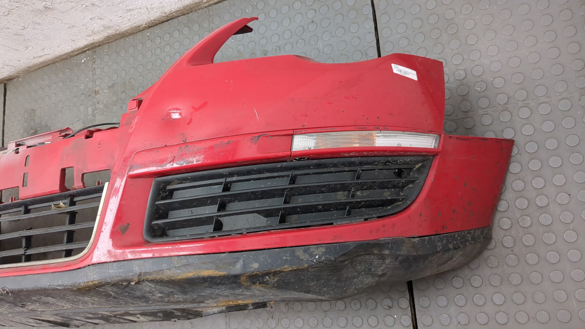 Бампер передний