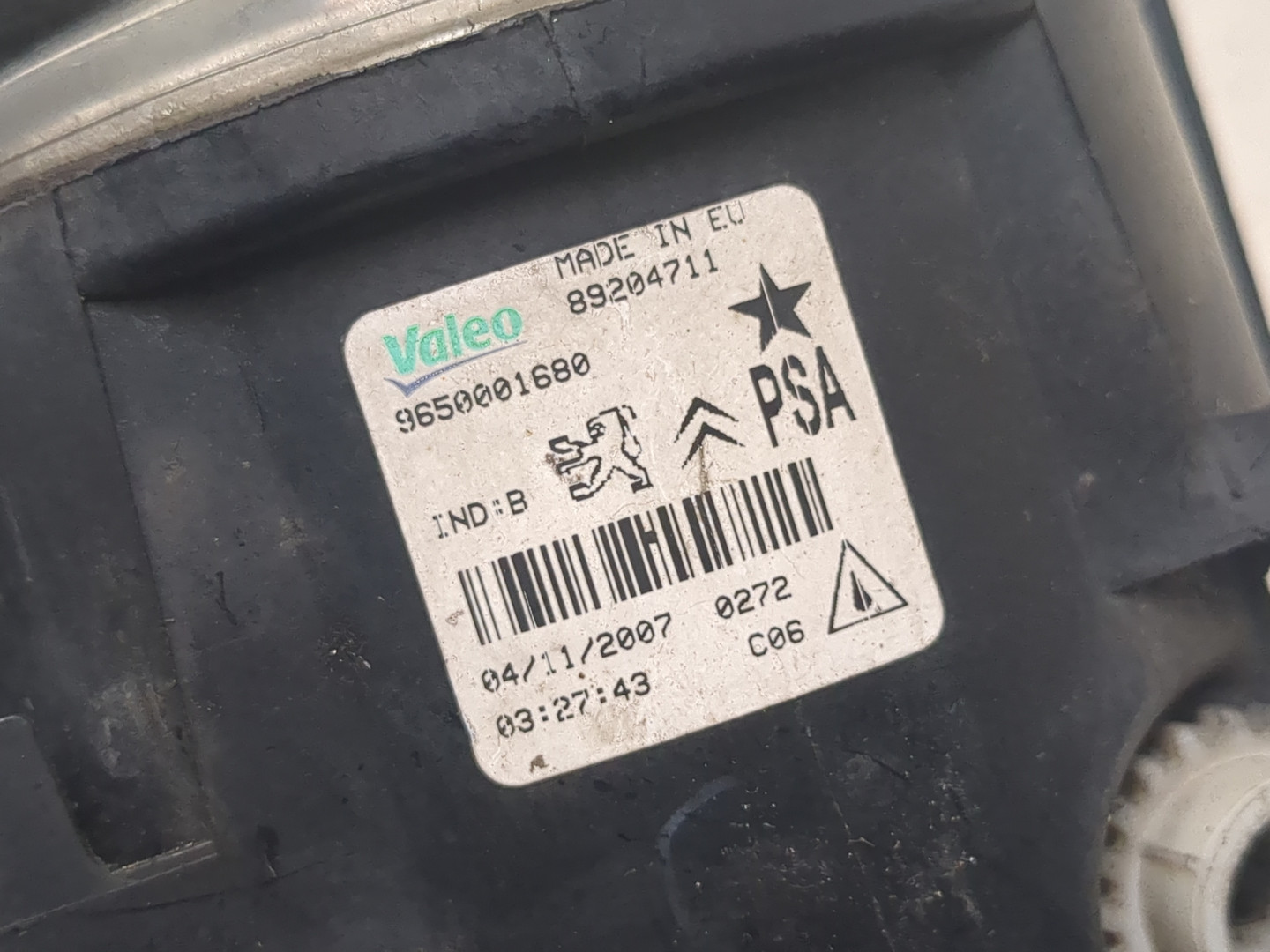 Фара противотуманная правая