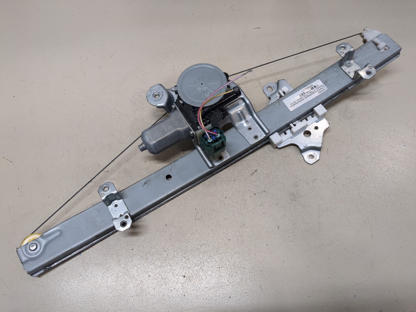 Стеклоподъемник электр. передний левый