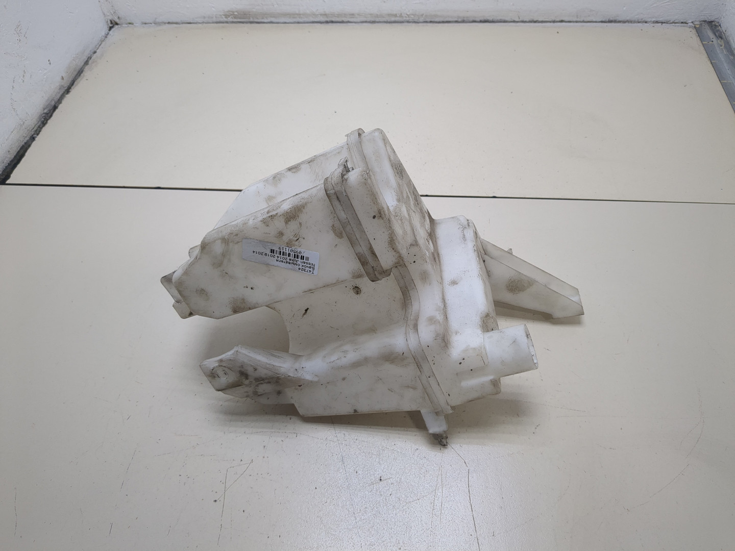 Бачок омывателя лобового стекла