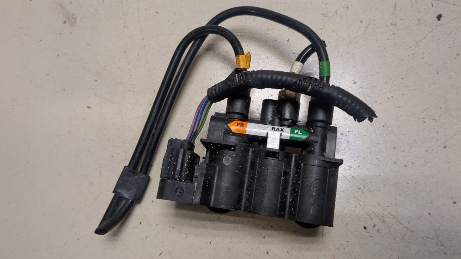 Блок клапанов