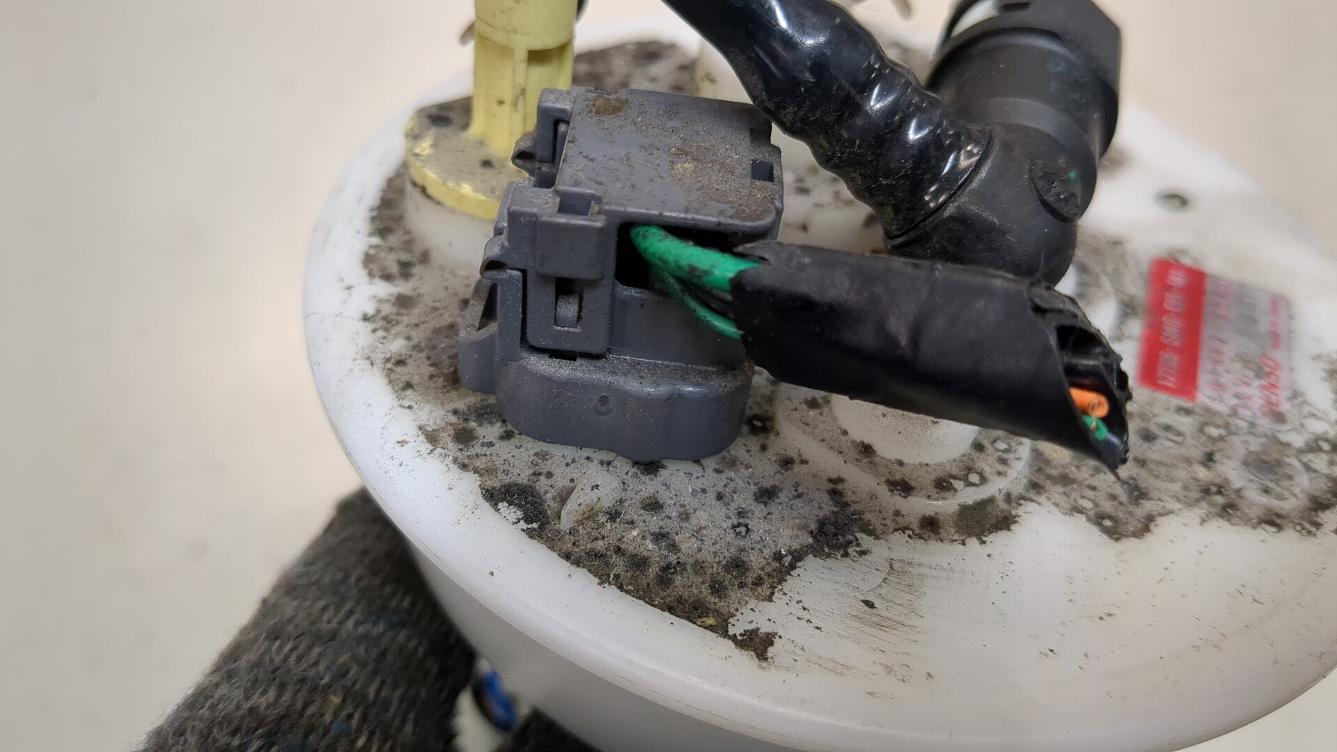 Насос топливный электрический