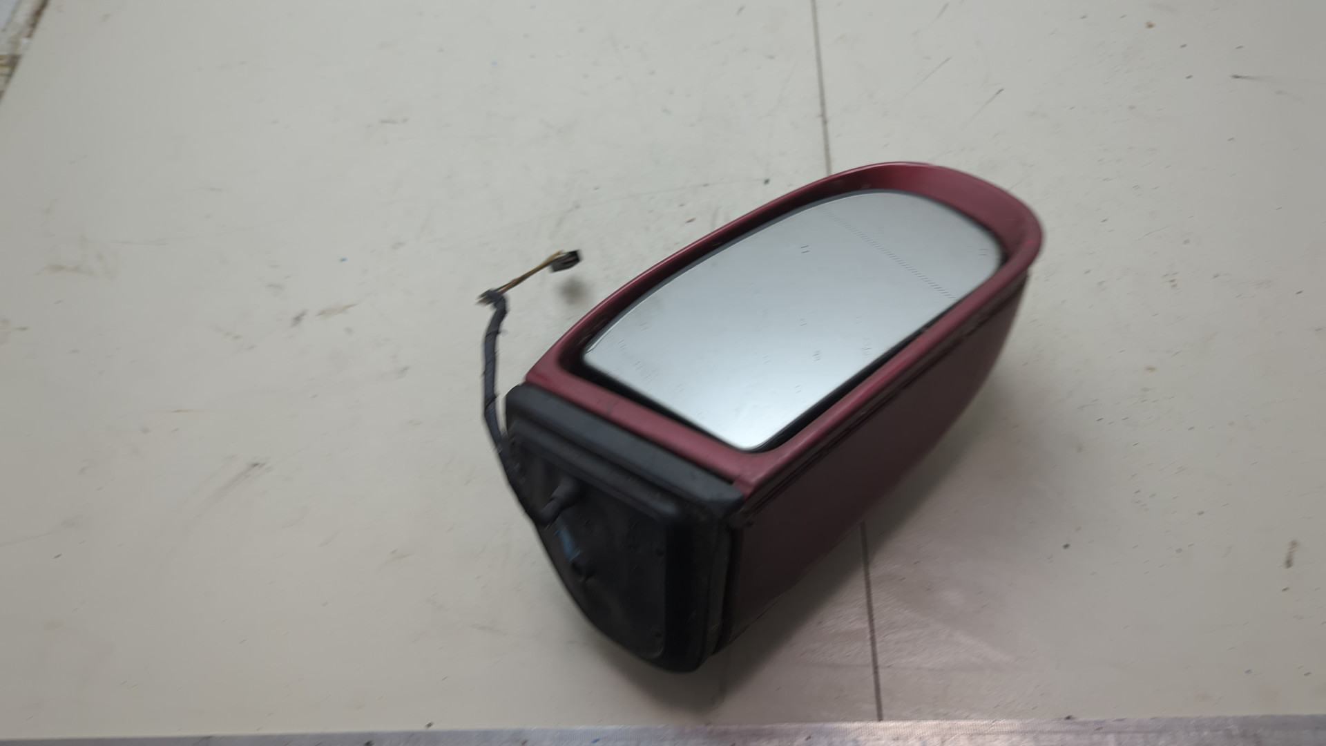 Зеркало правое электрическое