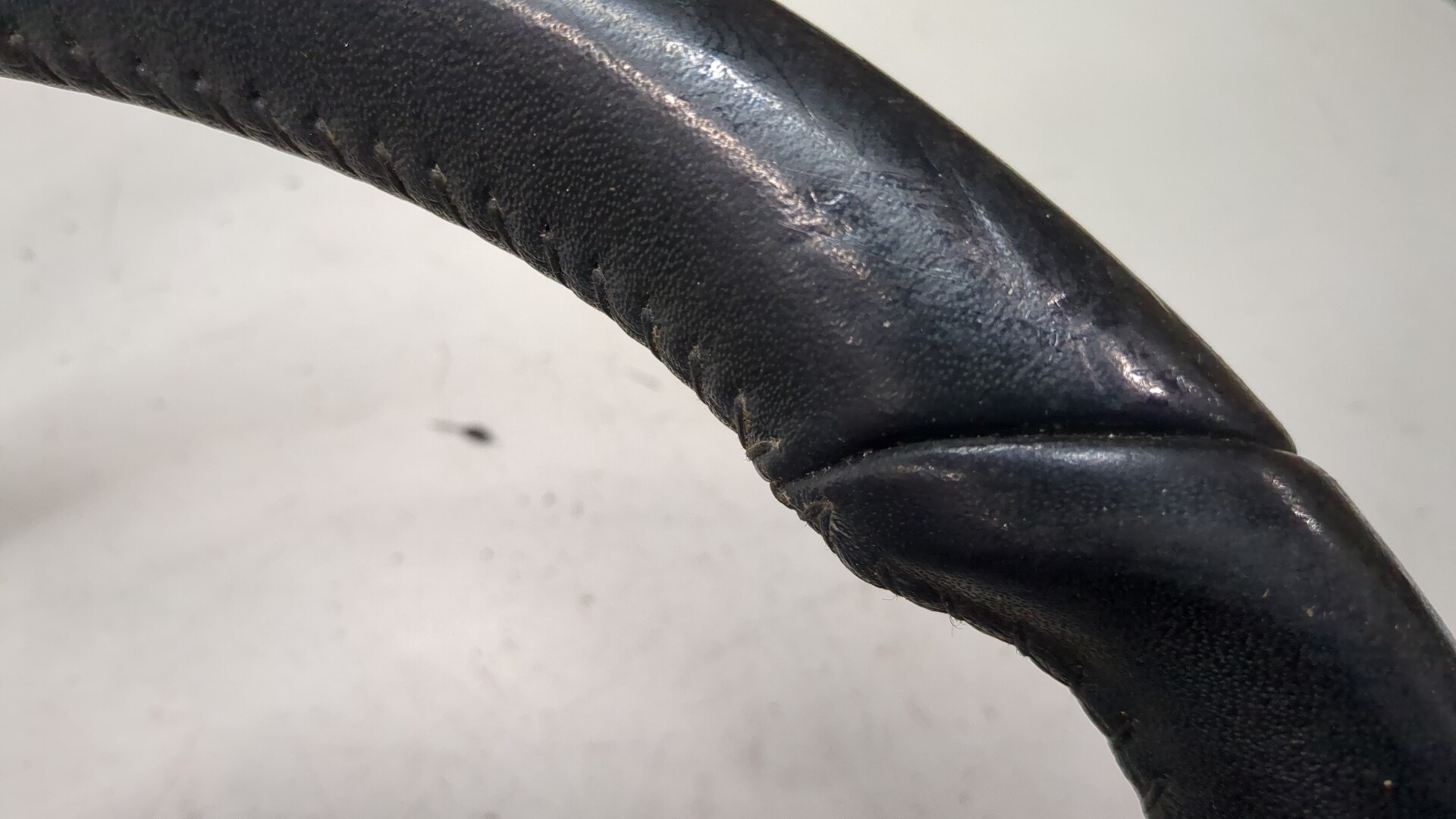 Рулевое колесо (руль)