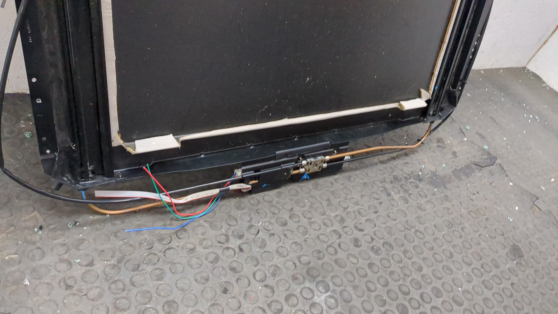 Люк в сборе электрический