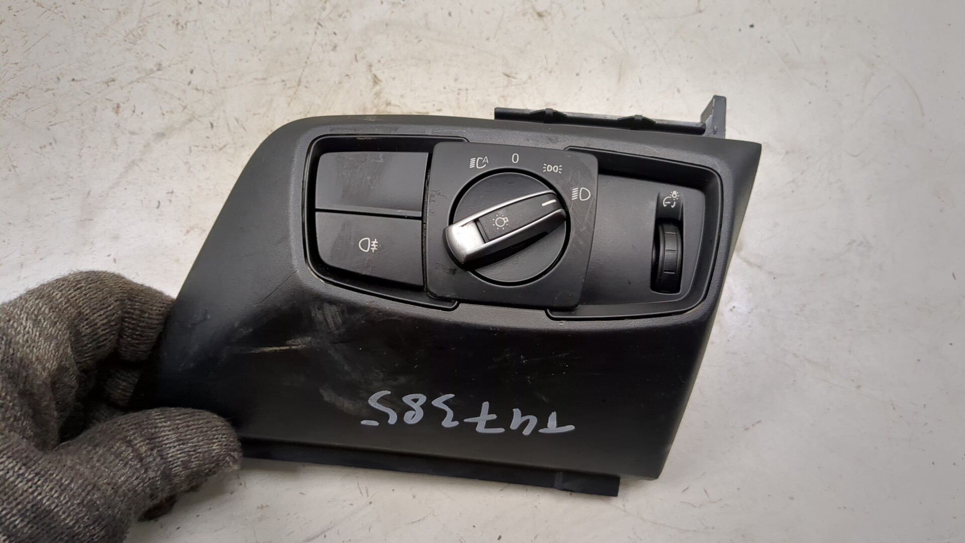 Переключатель света фар